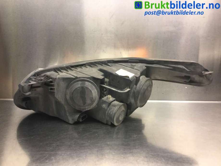 Frontlykt høyre halogen til Citroën C3, Picasso 2009-2017 (CITROEN|9681806180|1EG009767-02|)