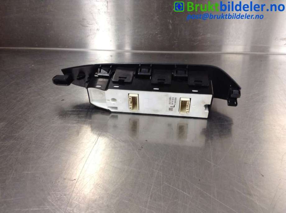 Bryter ruteheis til Mazda CX-5 2012-2017 (Type I) (MAZDA|KD47 66 350|5AB003EB08|)