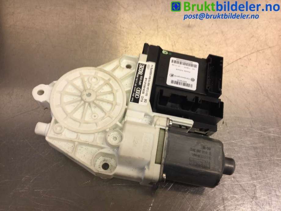 Ruteheis høyre foran til Audi A3 2003-2008 (Type II, Fase 1) (AUDI|8P0 959 802 E|)
