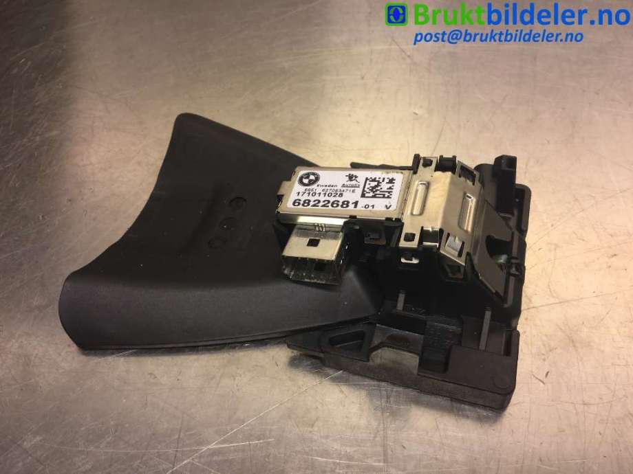 Kamera til BMW i3 2013-2022  (BMW|6 822 681-01|627063471E|171011028)