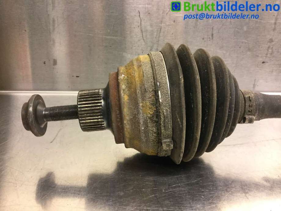 Drivaksel venstre foran til Audi A6 2011-2014 (Type IV, Fase 1) (C7) (C7) (AUDI|4G0 407 271 E|)