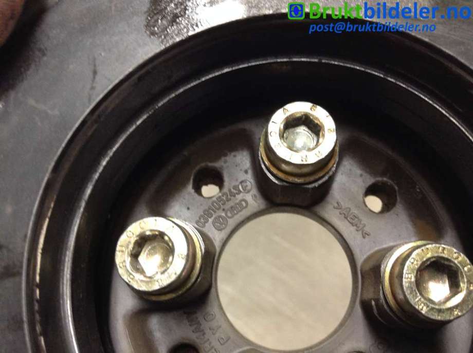 Reimskive til VW Passat 2001-2005 (B5,3BG) (B5,3BG) (VOLKSWAGEN|038 105 243 F|)