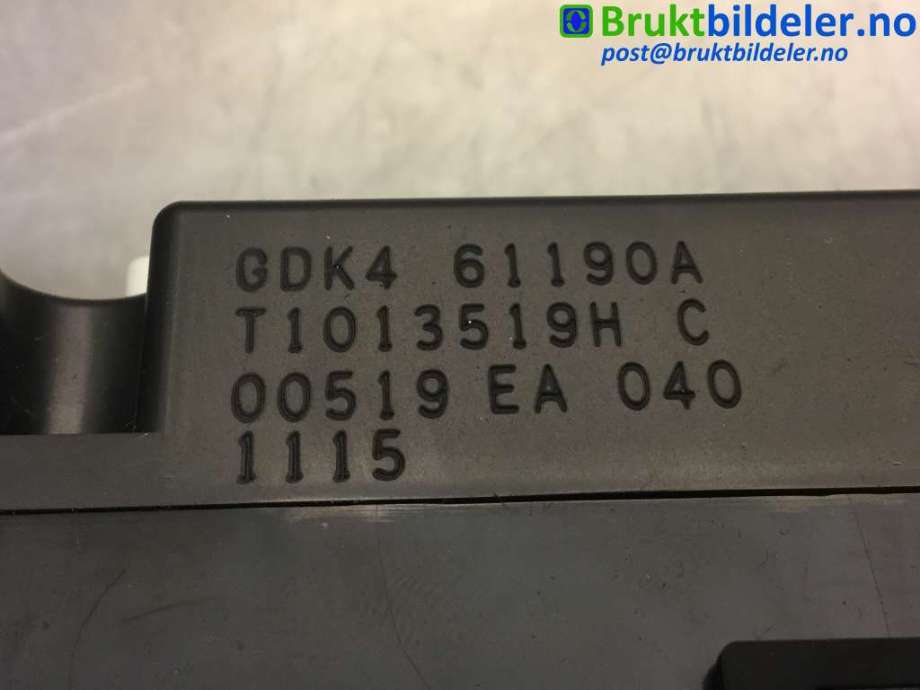 Varmeapparat betjening til Mazda 6 2010-2013 (Type II, Fase 2)  (MAZDA|GDK461190A|T1013519H C|)