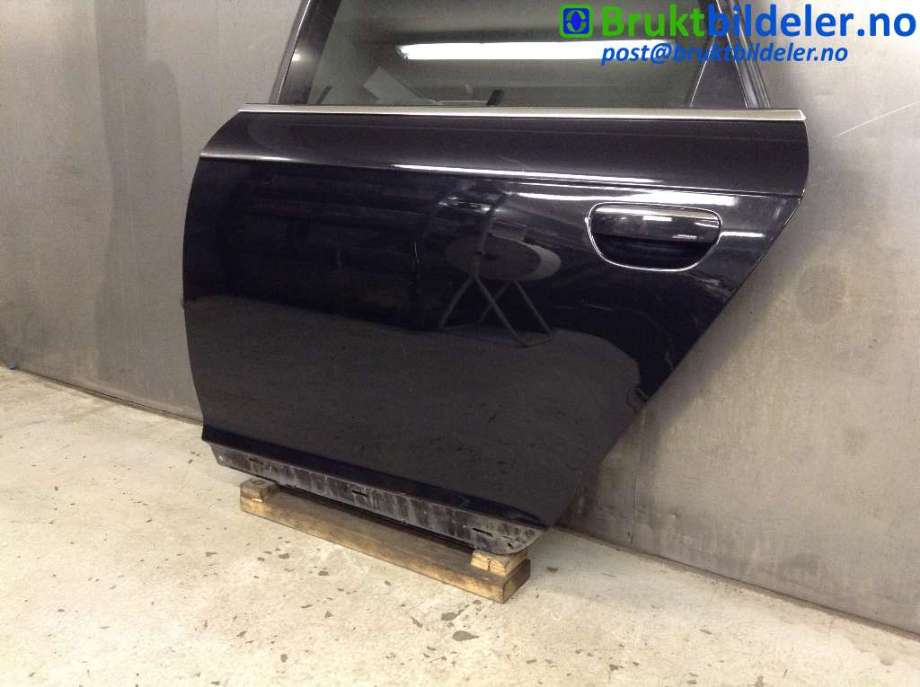 Dør venstre bak til Audi A6 2008-2011 (Type III, Fase 2) (C6) (C6) (AUDI|4F0 833 051 G|)