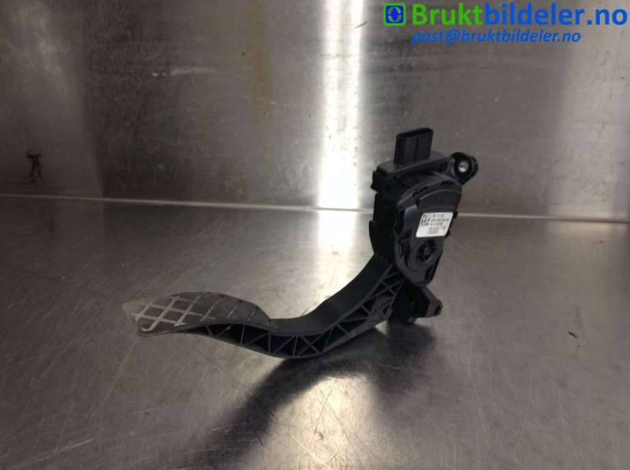 Pedal gass til Audi A6, 2008-2011 (Type III, Fase 2) (C6) (C6) (AUDI|8K1 721 523)