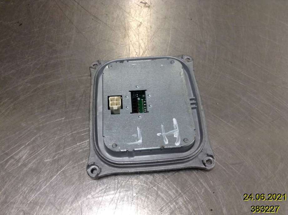 Styreenhet xenon/ballast til Audi A4, 2007-2014 (Type IV) (B8) (B8) (AUDI|8K0 907 472 A)