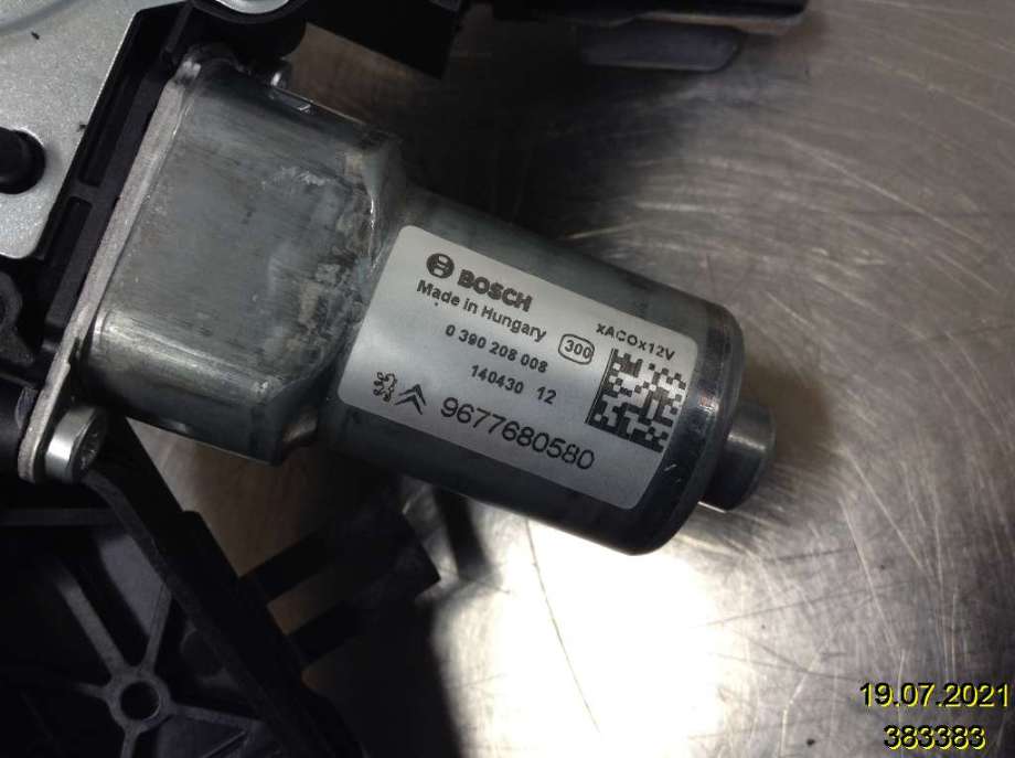 Viskermotor bakrute til Peugeot 308 2013-2021 (Type II)  (PEUGEOT|9677680580|0 390 208 008|)