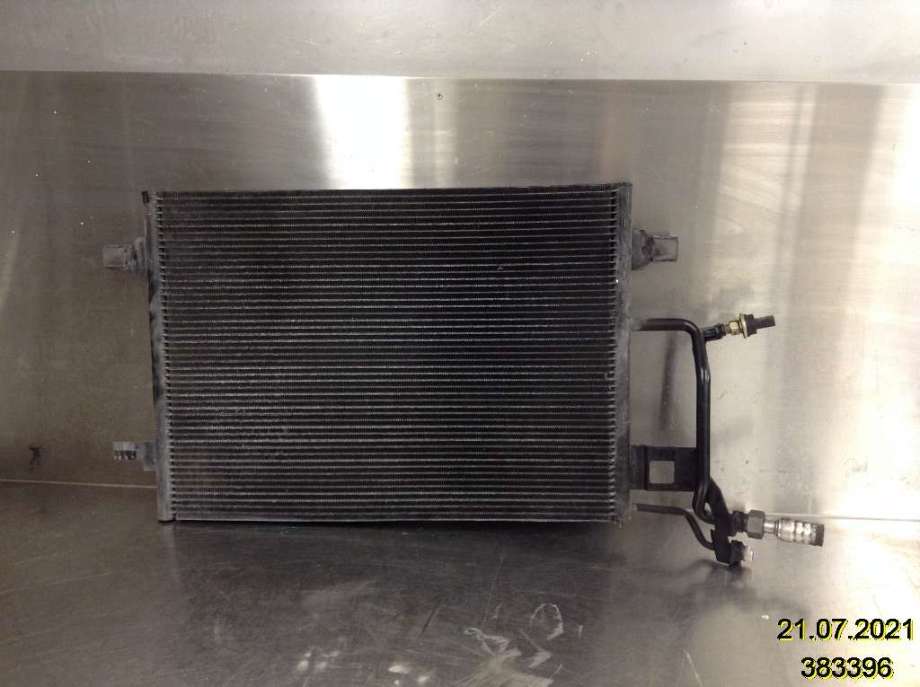 Aircondition radiator til Audi A6, 1997-2001 (Type II, Fase 1) (C5) (C5) (AUDI|4B0 260 401 T)