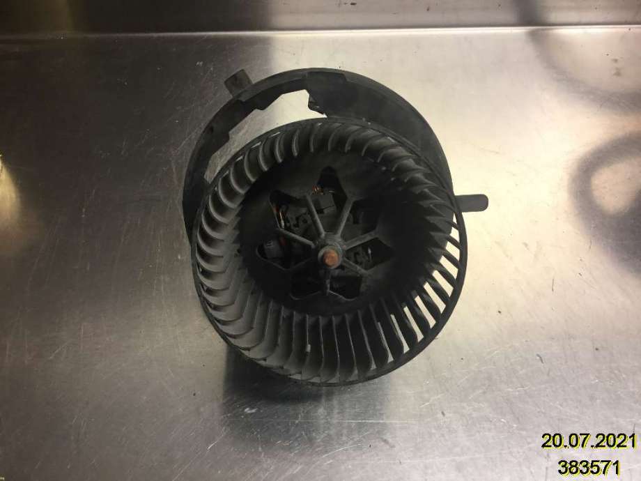 Varmeapparat motor til Škoda Yeti 2009-2013 (Fase 1)  (SKODA|3C1 820 015 Q|CZ016060-0868|)