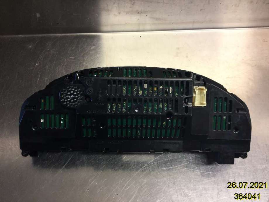 Instrumentpanel til Mercedes C-Klasse 2007-2011 (Fase 1) (W204) (W204) (MERCEDES|A 204 440 03 11|A2C53322058|)