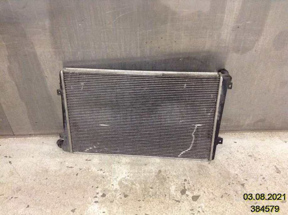 Radiator (manuell gir) til VW Touran 2007-2010 (Type I, Fase 2)  (VOLKSWAGEN|3C0 121 253 S|)