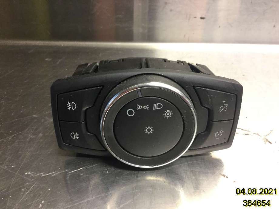 Bryter lys til Ford Mondeo, 2014-2019 (Type V, Fase 1)  (FORD|DG9T-13D061-FCW)