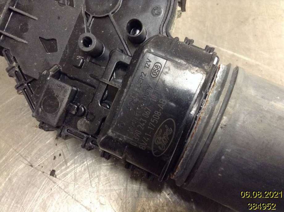 Viskermotor frontrute til Ford Kuga 2008-2012 (Type I)  (FORD|8V41-17508-AB|0 390 243 067|)