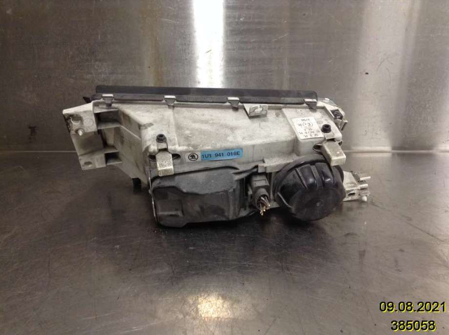Frontlykt høyre halogen til Škoda Octavia 2000-2004 (Type I, Fase 2)  (SKODA|1U1 941 016 E|)