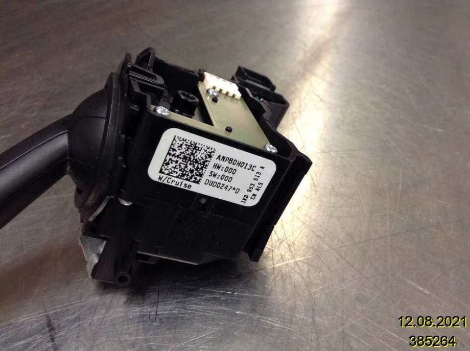 Bryter blink til VW Touran 2007-2010 (Type I, Fase 2)  (VOLKSWAGEN|1K0 953 513 A|AN80H013C|)