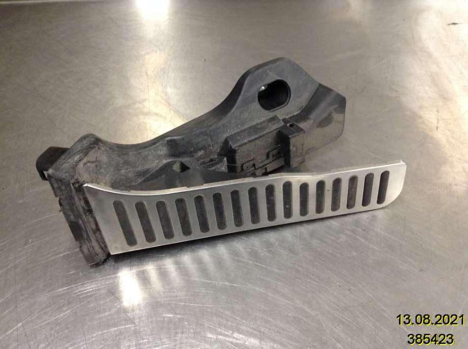 Pedal gass til VW Golf, Plus/Cross, 2009-2013 (Fase 2)  (VOLKSWAGEN|1K1 721 503 AF)
