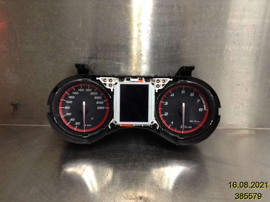 Instrumentpanel til Alfa Romeo 159 2005-2011 (ALFA ROMEO|56077887|A2C53249424|)