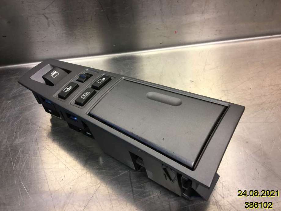 Bryter ruteheis til BMW 7-Serie 2000-2008 (E65/E66/E67/E88) (E65/E66/E67/E88) (BMW|6917107|E0200094|)