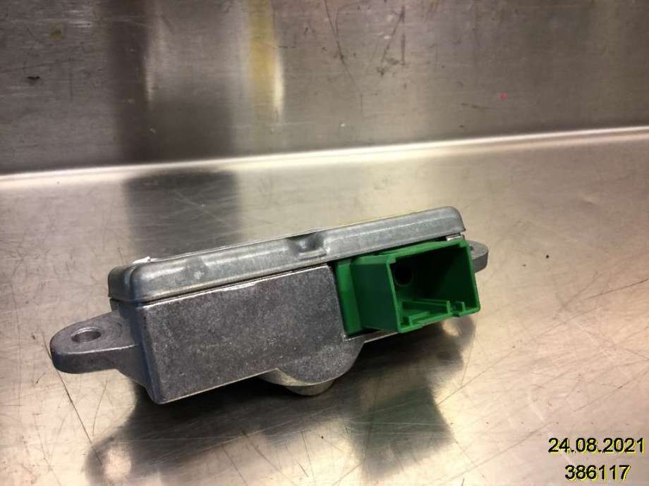 Airbag elektronikk til BMW 7-Serie 2000-2008 (E65/E66/E67/E88) (E65/E66/E67/E88) (BMW|65.77-6920477|30692047701D|)