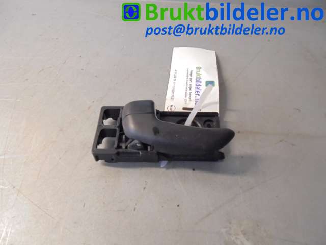Dørhåndtak inv venst foran til Hyundai i10, 2008-2013 (Type I)  (HYUNDAI|82613-0X000)