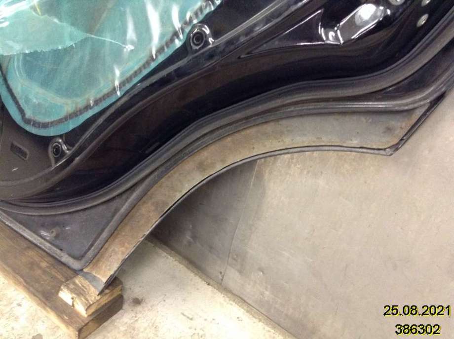 Dør høyre bak til Toyota RAV4 2000-2006 (Type II)  (TOYOTA|67003-42050|)