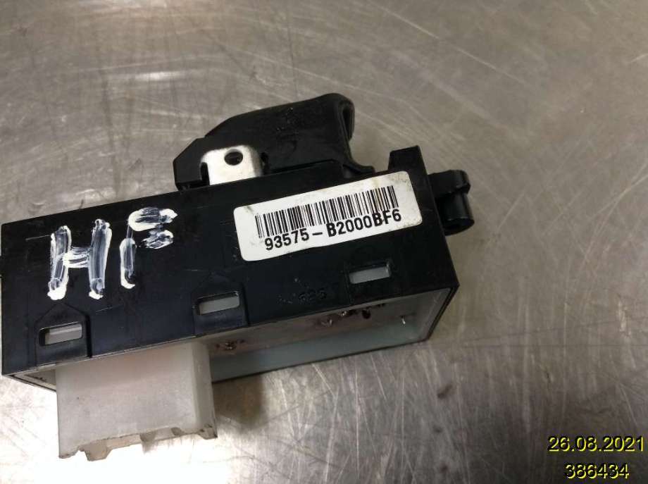 Bryter ruteheis til Kia Soul 2014-2019 (Type II)  (KIA|93575-B2000BF6|)