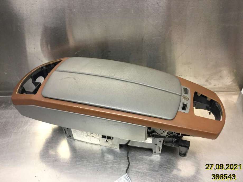 Sete armlene lokk til BMW 7-Serie 2000-2008 (E65/E66/E67/E88) (E65/E66/E67/E88) (BMW|52 20 7 068 338|7011600|937133210505)