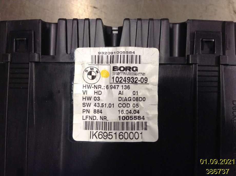 Instrumentpanel til BMW 1-Serie 2004-2011 (E81/E82/E87/E88) (E81/E82/E87/E88) (BMW|6 947 136|1024932-09|)