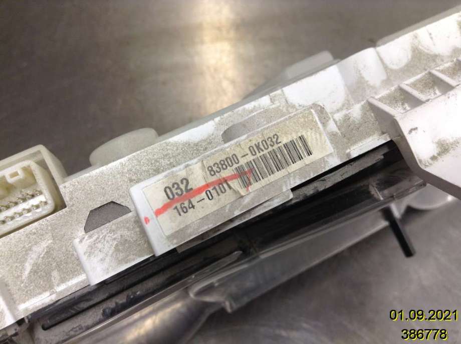 Instrumentpanel til Toyota Hilux 2006-2011 (TOYOTA|83800-0K032|)