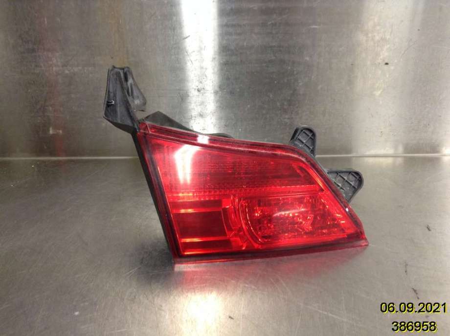 Baklykt venstre indre til Subaru Legacy 2009-2015 (SUBARU||236-20073)