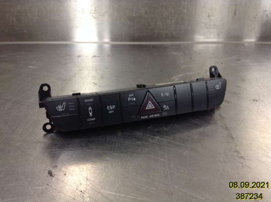 Bryter diverse til Mercedes ML 2005-2011 (W164) (W164) (MERCEDES|A 164 870 07 10|03754876|)