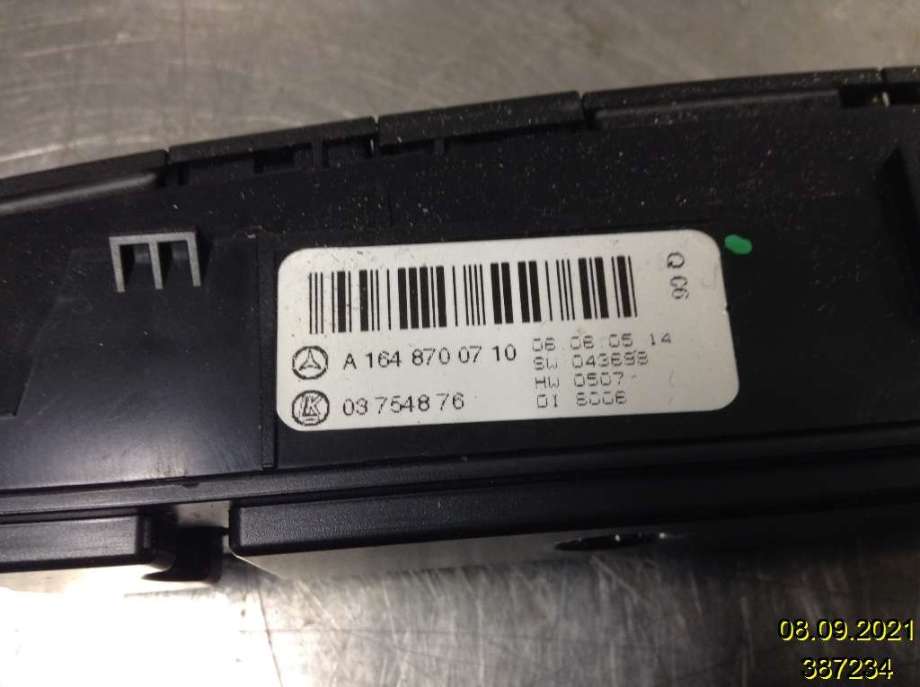 Bryter diverse til Mercedes ML 2005-2011 (W164) (W164) (MERCEDES|A 164 870 07 10|03754876|)