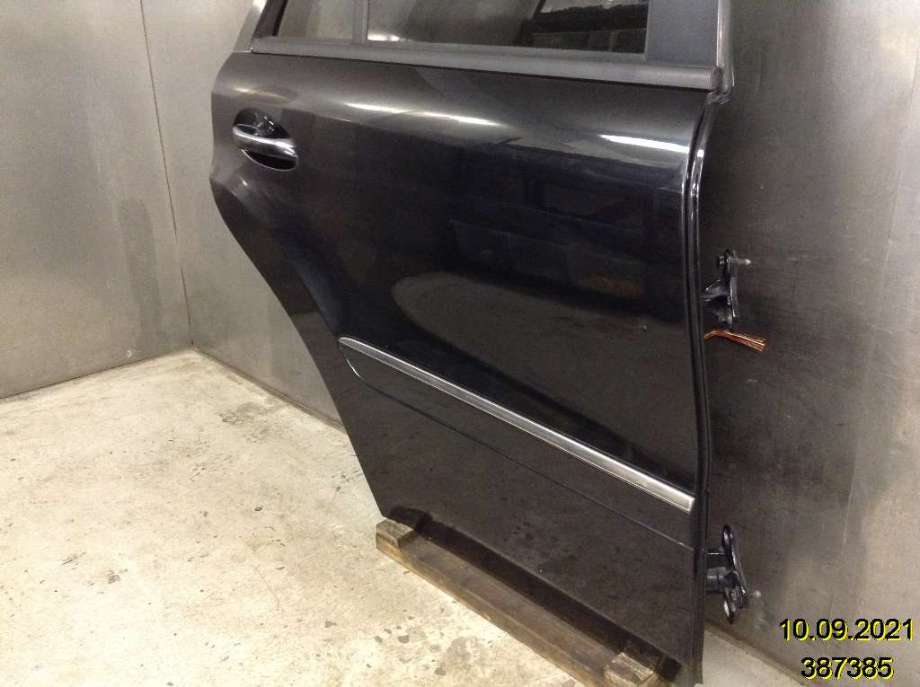 Dør høyre bak til Mercedes ML 2005-2011 (W164) (W164) (MERCEDES|A 164 730 02 05|)