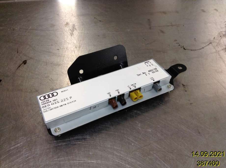 Antenne forsterker til Audi A4, 2004-2008 (Type III) (B7) (B7) (AUDI|8E9035225P)