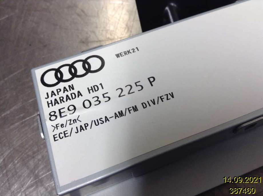 Antenne forsterker til Audi A4 2004-2008 (Type III) (B7) (B7) (AUDI|8E9035225P|)
