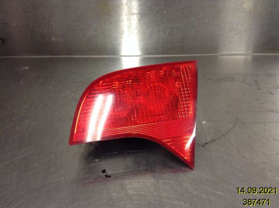 Baklykt høyre indre til Audi A4, 2004-2008 (Type III) (B7) (B7) (AUDI|8E9 945 094)