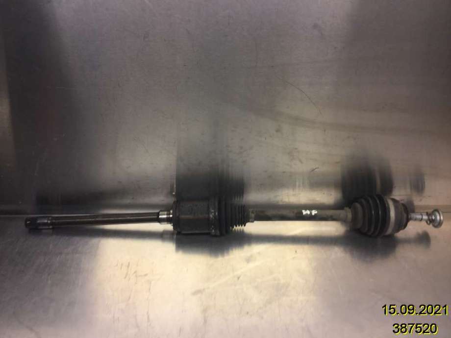 Drivaksel høyre foran til BMW X3, 2010-2017 (F25) (F25) (BMW|31 60 7 619 658)