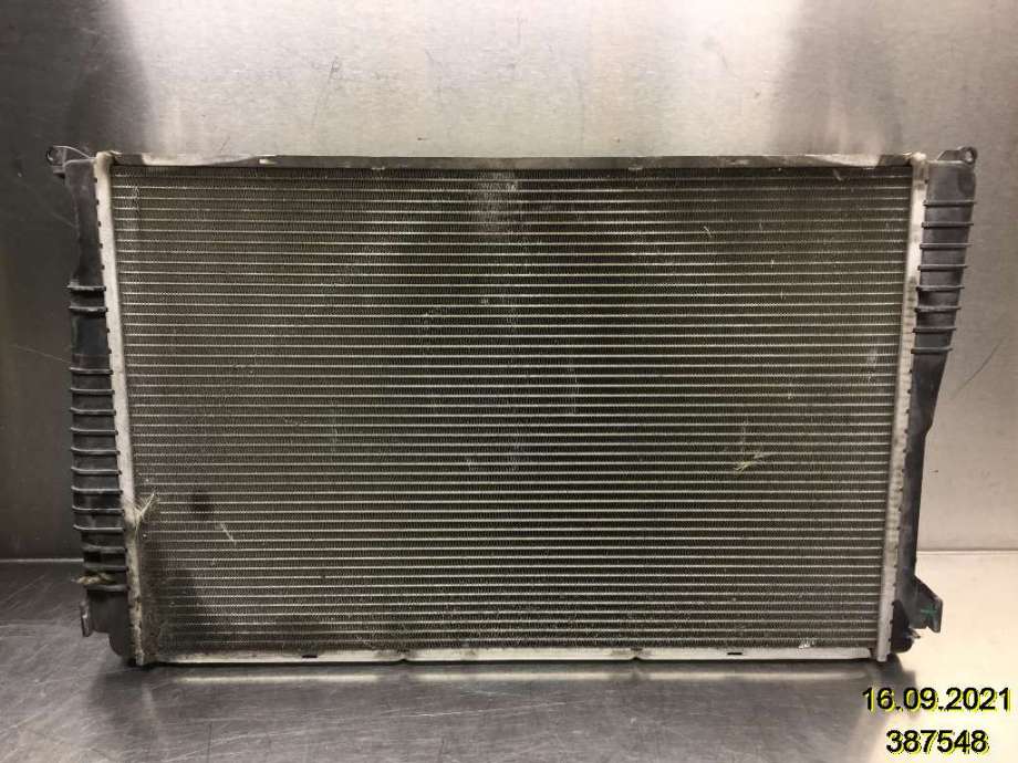 Radiator (automat gir) til BMW X3 2010-2017 (F25) (F25) (BMW|17 11 8 623 368|739123-11|7823568 03)