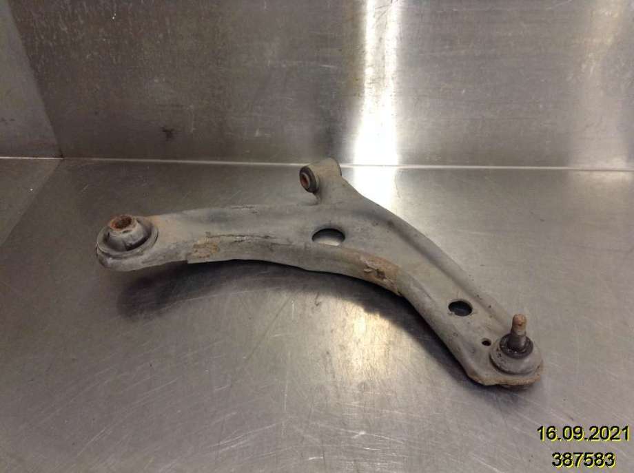 Bærebru høyre foran nedre til Toyota Yaris, 2006-2009 (Type II, Fase 1) (TOYOTA|)