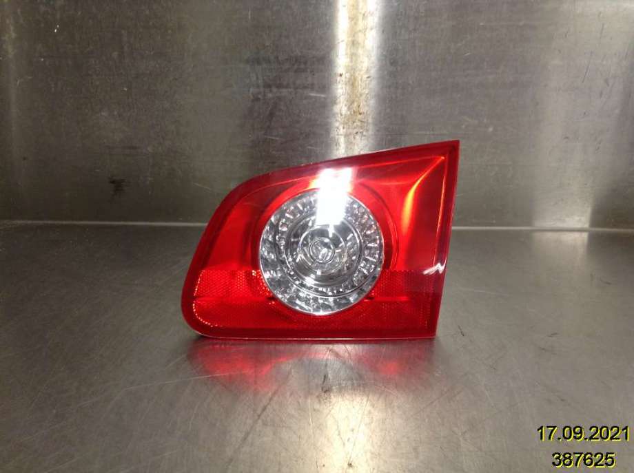 Baklykt høyre indre til VW Passat, 2005-2010 (B6) (B6) (VOLKSWAGEN|3C9 945 094)