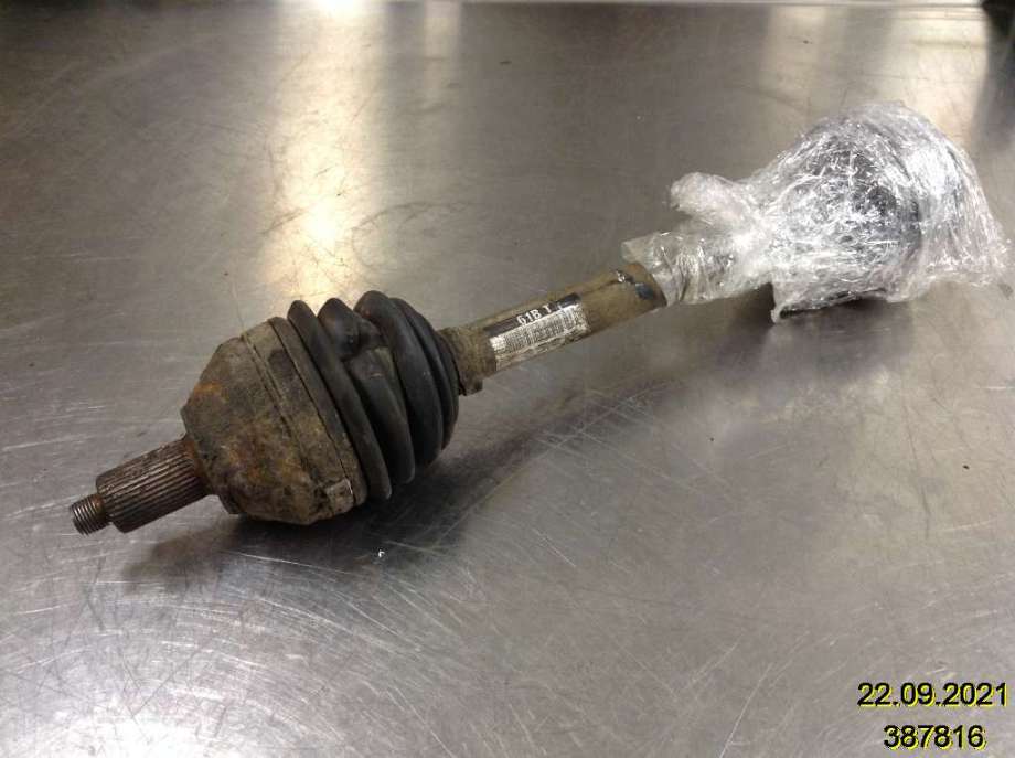 Drivaksel venstre foran til VW Polo, 2009-2014 (Type V, Fase 1)  (VOLKSWAGEN|6R0 407 761 B)