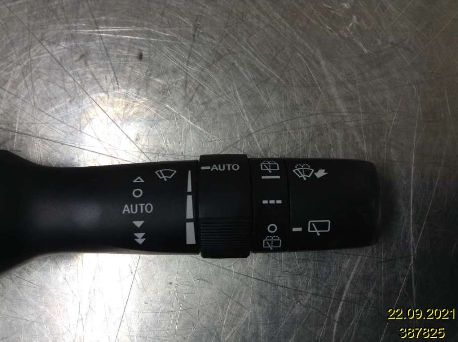 Bryter visker til Subaru Levorg 2015-2019  (SUBARU|173848|)