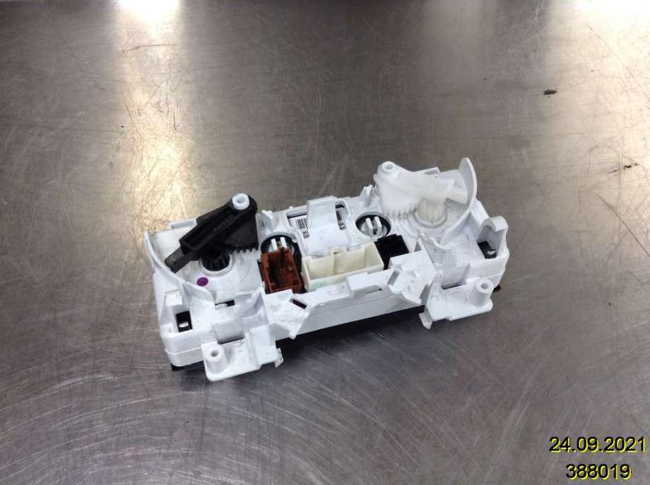 Varmeapparat betjening til Peugeot Partner 2015-2019 (Type II, Fase 2)  (PEUGEOT|9676532480|)