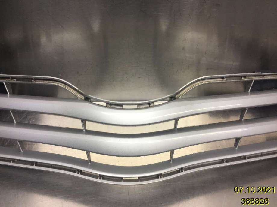 Grill til Toyota Verso 2009-2016 (Type III)  (TOYOTA|53156-0F010|)