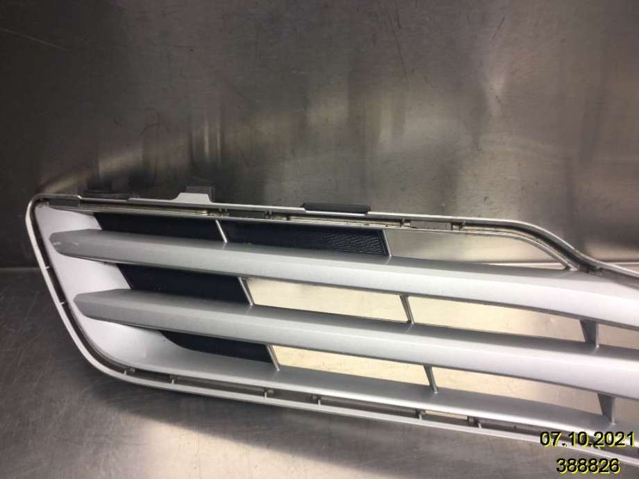 Grill til Toyota Verso 2009-2016 (Type III)  (TOYOTA|53156-0F010|)