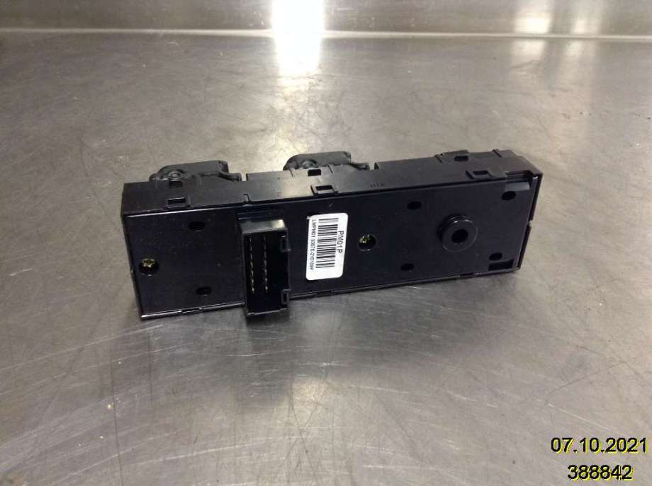 Bryter ruteheis til Hyundai Ix35 2010-2015  (HYUNDAI|93570-2Y0109P|)