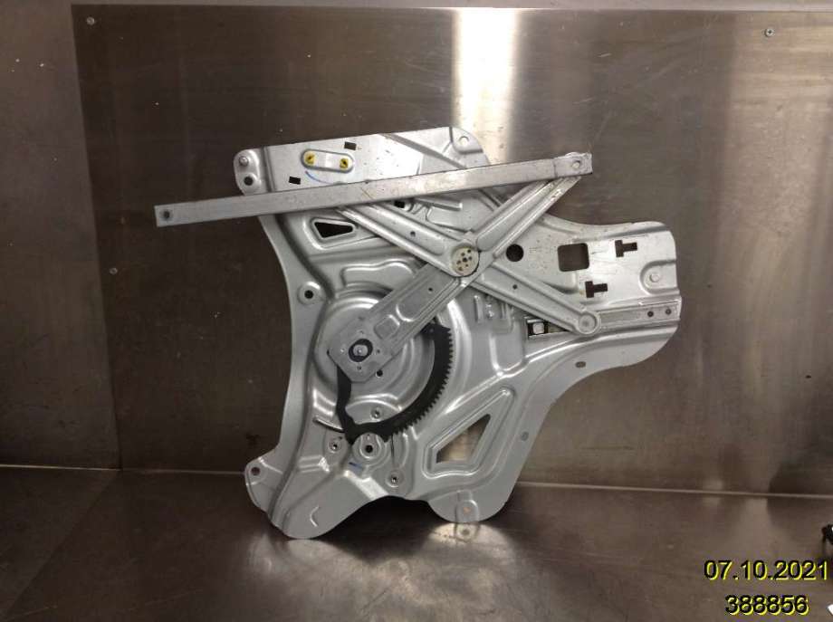 Ruteheis til Hyundai Ix35 2010-2015 (HYUNDAI|81310-2Y000|)