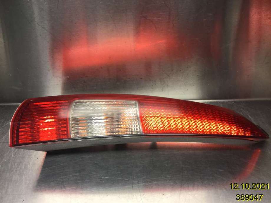 Baklykt venstre til Volvo XC70 2001-2004 (Type I, Fase 1) (VOLVO|9154493ECE|152 843|)