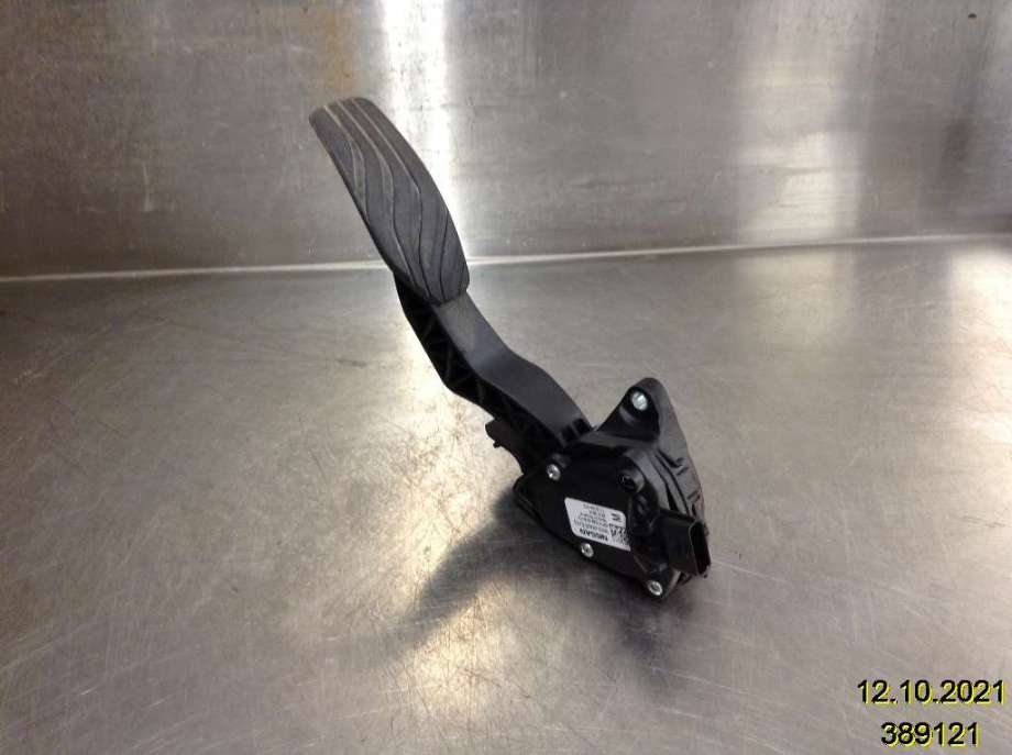 Pedal gass til Nissan X-Trail, 2014-2022 (T32) (T32) (NISSAN|18002 4BA0B)