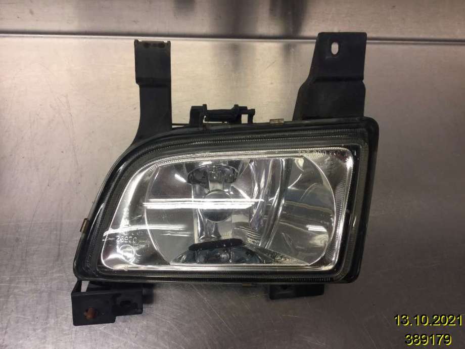 Tåkelykt venstre foran til Mazda 323, 1998-2000 (Fase 1)  (MAZDA|B25G5169XB)